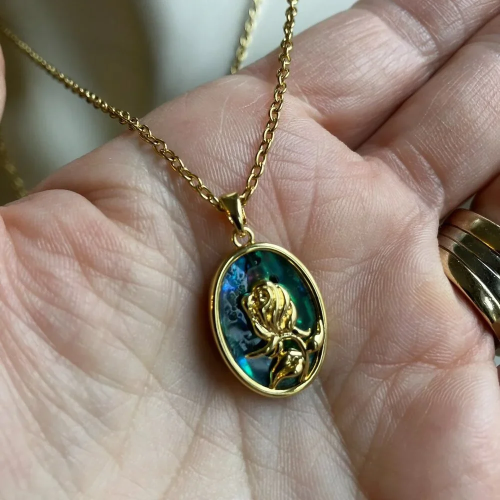 Paua Abalone Oval Pendant with 18k Real Gold-plated Chain Adjustable 20 inch